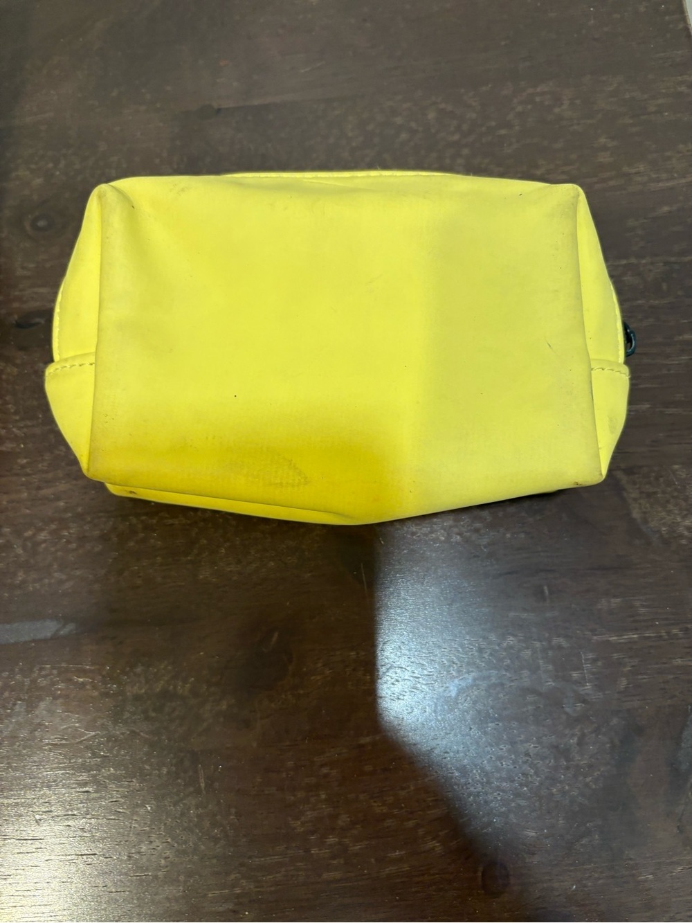 Dior Pouch - Picture 2 of 5